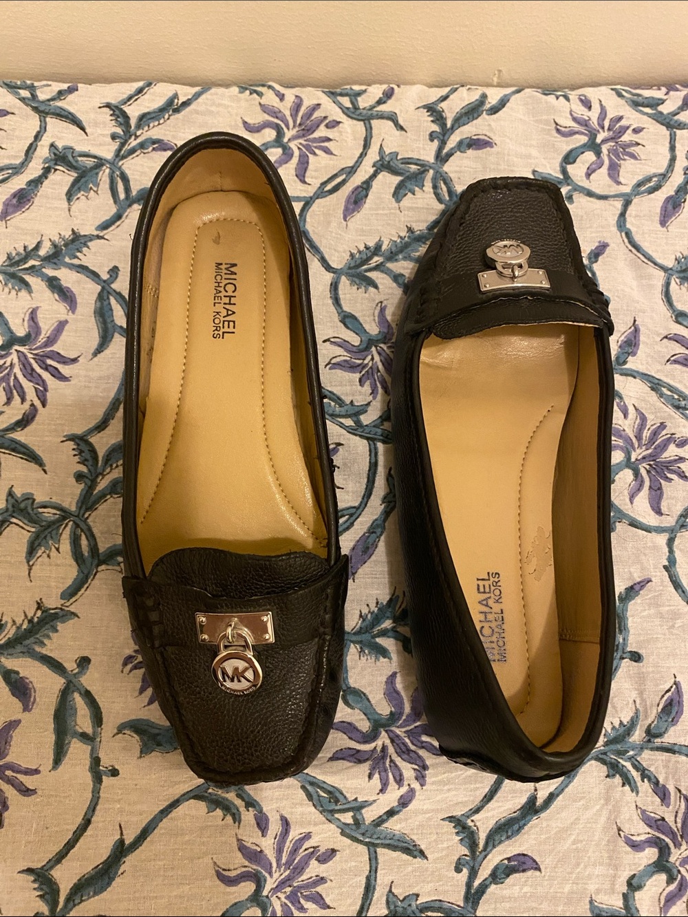 Michael Kors  Pebbled Leather Logo Tie Moccasin Flats.